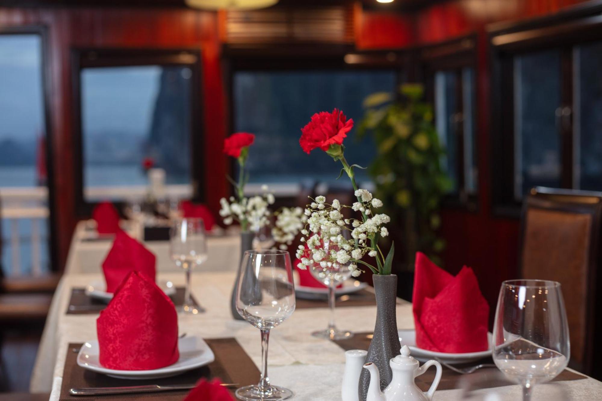 Hotel Ruby Cruise Ha Long Zewnętrze zdjęcie