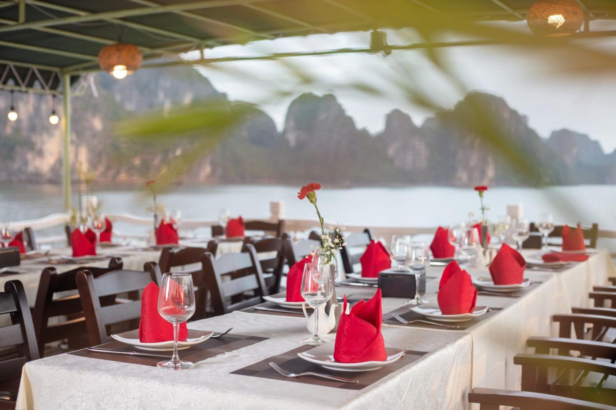 Hotel Ruby Cruise Ha Long Zewnętrze zdjęcie