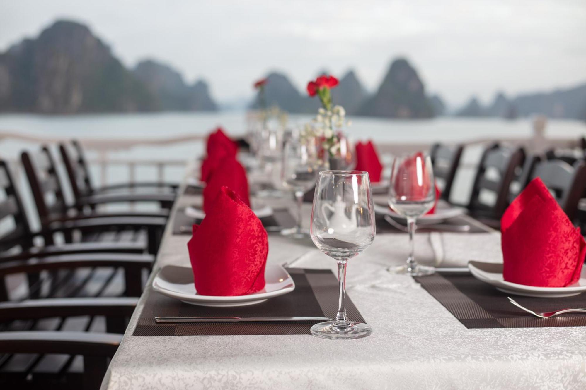 Hotel Ruby Cruise Ha Long Zewnętrze zdjęcie